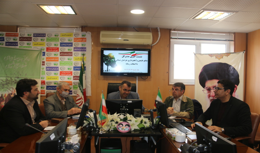 از پتانسیل جنگل برای مدیریت خودش استفاده کنیم