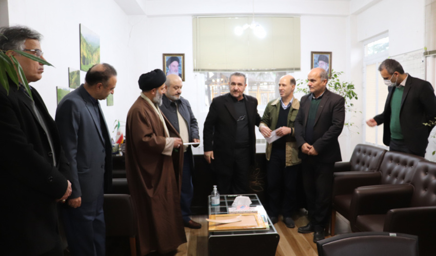 سرپرست جدید معاونت برنامه ریزی،توسعه مدیریت ومنابع اداره کل منابع طبیعی وآبخیزداری استان گیلان معرفی شد.