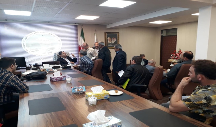 دیدار چهره به چهره سرپرست اداره کل منابع طبیعی و آبخیزداری استان گیلان با مراجعه کنندگان 