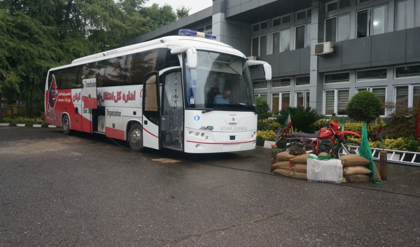  اسقرار پایگاه سیار انتقال خون استان گیلان در اداره کل منابع طبیعی و آبخیزداری استان گیلان بمناسبت گرامیداشت هفته دفاع مقدس 