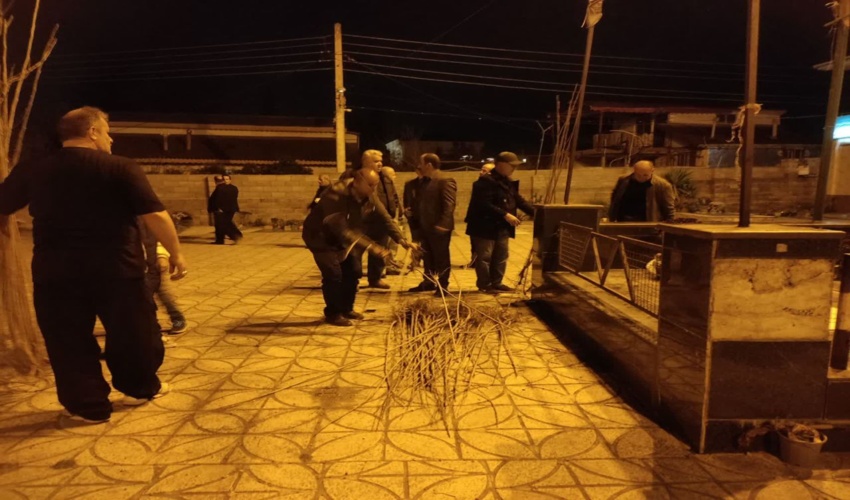 توزیع نهال در بین مسافران نوروزی و روزه داران ماه مبارک رمضان در شهرستان آستانه اشرفیه