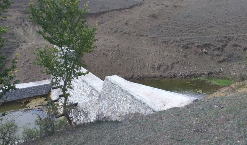 بازدید کارشناسان دفتر روابط عمومی واموربین الملل سازمان منابع طبیعی وآبخیزداری کشور از پروژه های آبخیزداری شهرستان رودبار