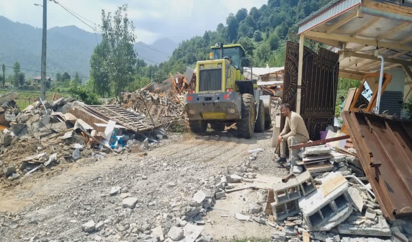 تخریب بنای غیرمجاز در شهرستان فومن