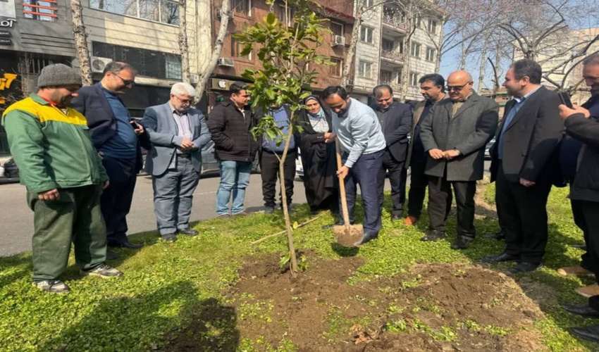 با حضور رئیس،اعضای شورای اسلامی و شهردار رشت؛